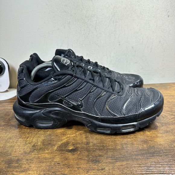 black tns mens